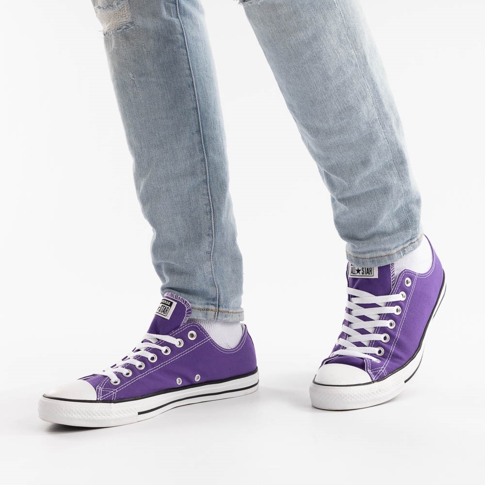 Converse Chuck Taylor All Star Electric Purple Low-Top Sneakers; Size 8.5M/10.5W